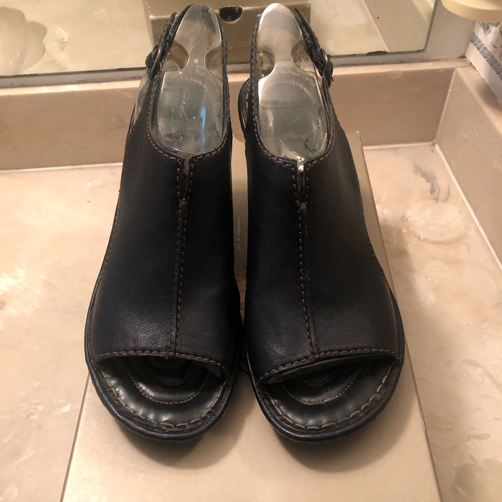 b.o.c. Black Leather Open-Toe Slingback Mules